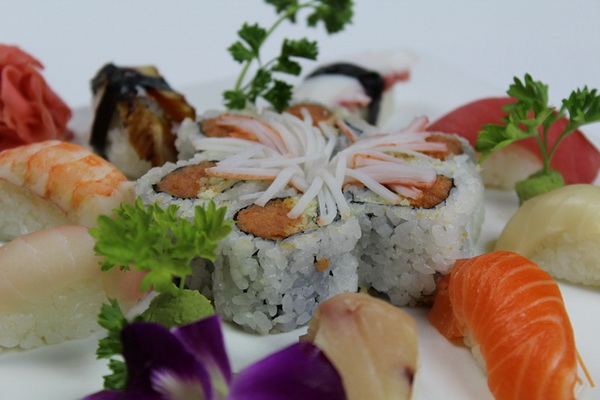 sushi-food-station-wedding-reception
